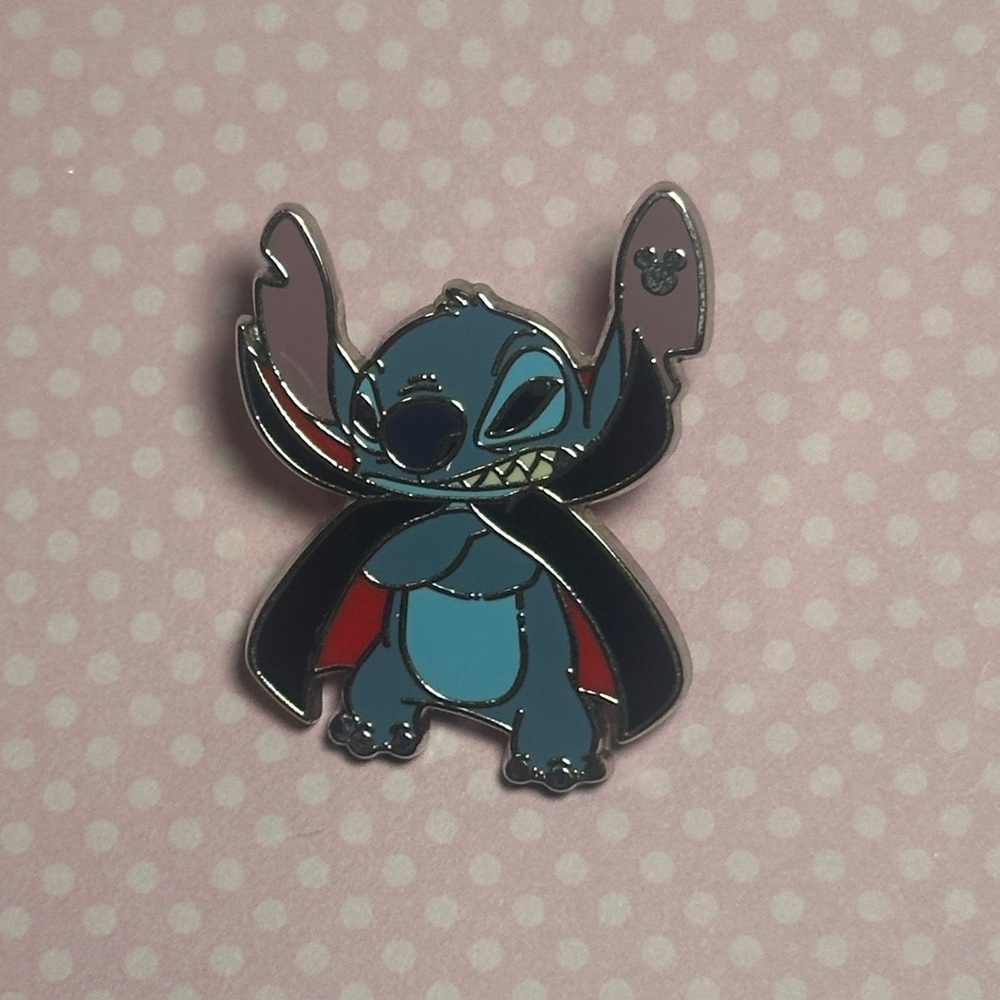2024 Disney World Pin WDW Hidden Mickey Stitch Vampire Halloween Pin Stitch Pins